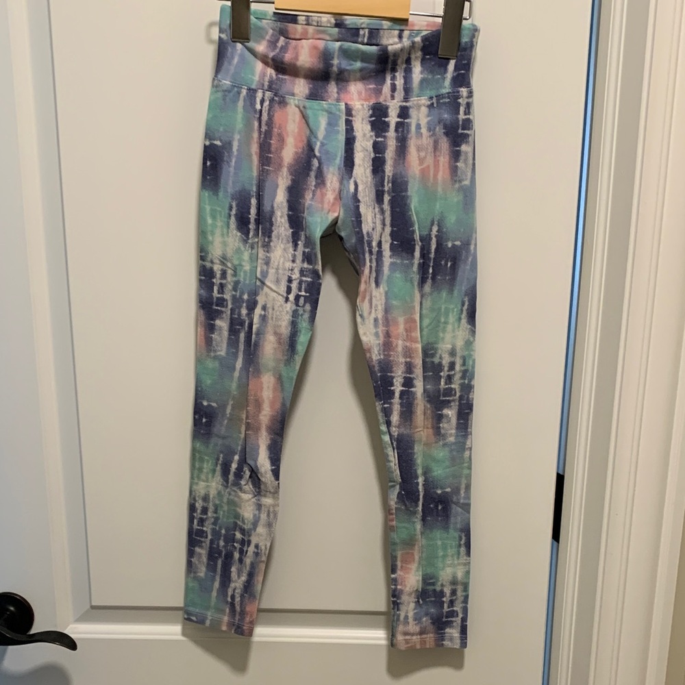 Stylish Justice Blue and White Tie-Dye Girl’s Leggings. Pre-owned. Size:10.